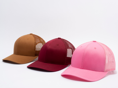 Custom Caps for Dubai Retail Teams: Uniform Supplier Guide