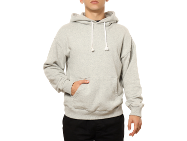 Your Essential Dubai Winter Wardrobe: Why Businesses Are Choosing Custom Hoodies for Team Apparel